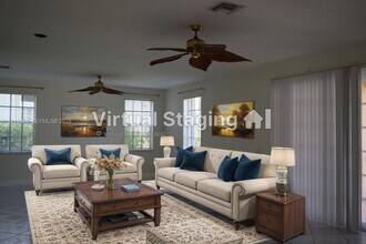 991 Crestview Cir in Weston, FL - Building Photo - Building Photo