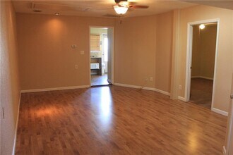 6 Fairview Dr in Round Rock, TX - Building Photo - Building Photo