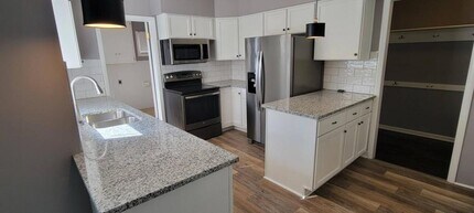 629 S Troost St in Olathe, KS - Building Photo - Building Photo