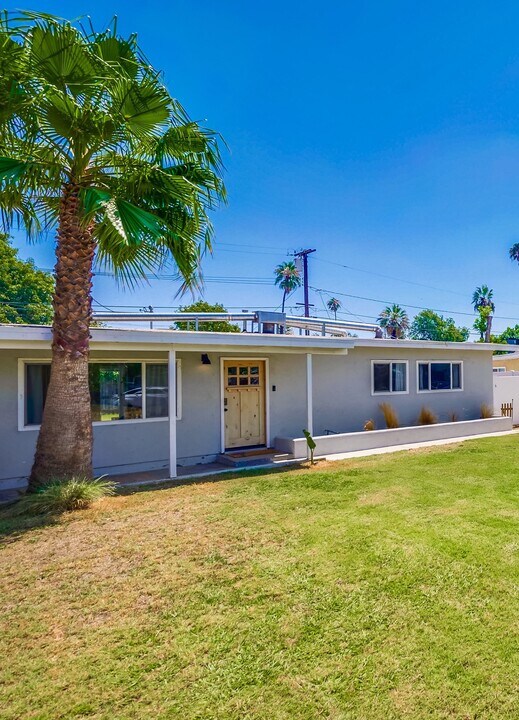 6738 Jerome St in Riverside, CA - Building Photo
