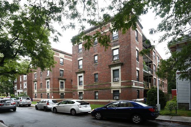 14-16 Lakeville Rd in Jamaica Plain, MA - Foto de edificio - Building Photo