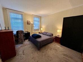 40 Winchester St, Unit 4 in Brookline, MA - Building Photo - Building Photo