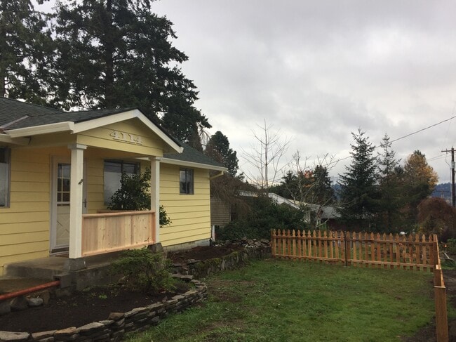 property at 4114 SE View Acres Rd