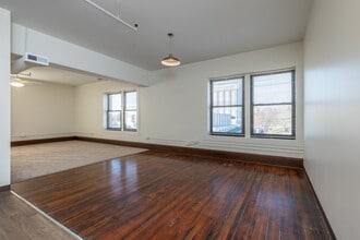 City Hall Lofts in Kansas City, KS - Foto de edificio - Interior Photo