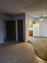 2782 Eldora Cir-Unit -C in Las Vegas, NV - Foto de edificio - Building Photo