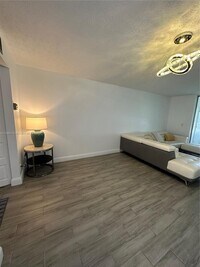 11 Willowbrook Ln photo'