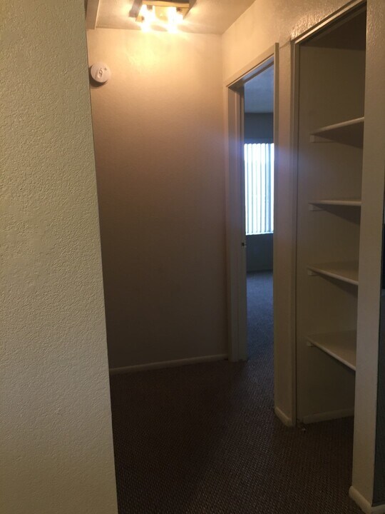 2028 Mesquite Ln in Laughlin, NV - Foto de edificio