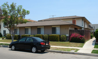 16062 Waikiki Ln Apartments