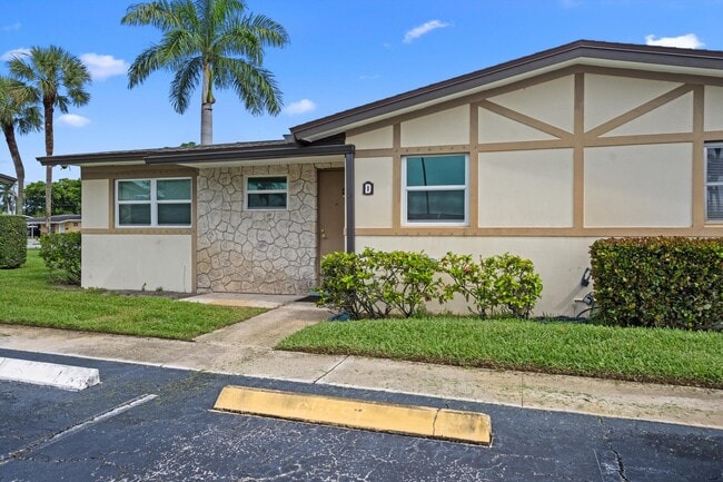 property at 2765 Ashley Dr W