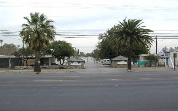 16304-16330 Foothill Blvd in Fontana, CA - Building Photo