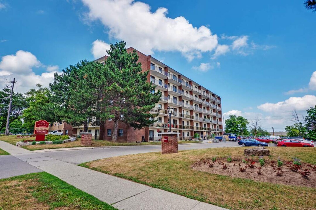 The Westgate in Brantford, ON - Building Photo