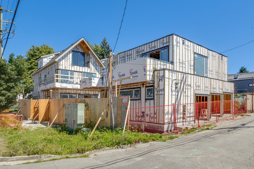 5403 Wales St in Vancouver, BC - Building Photo