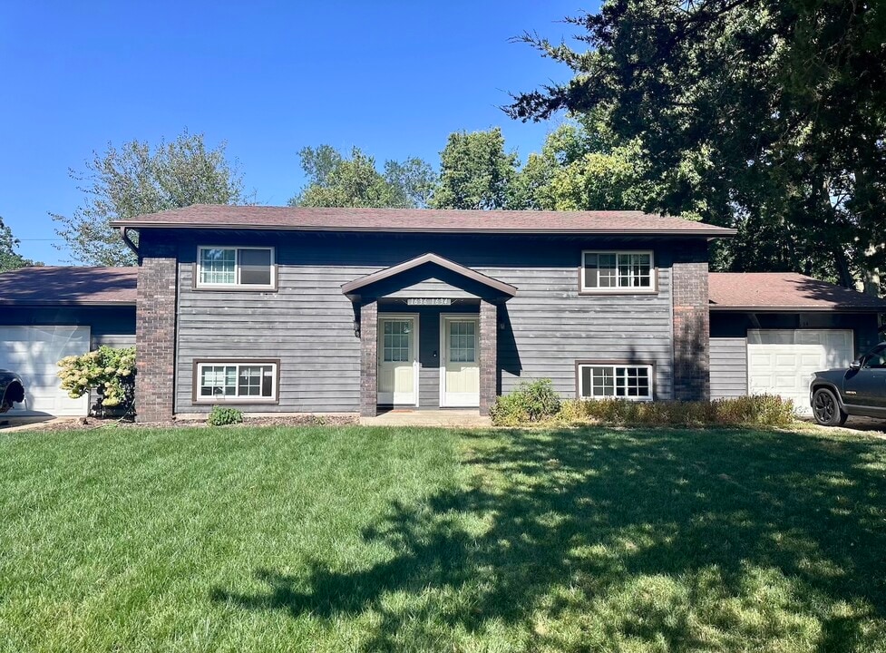 1636 Lawney Ct in South Beloit, IL - Building Photo