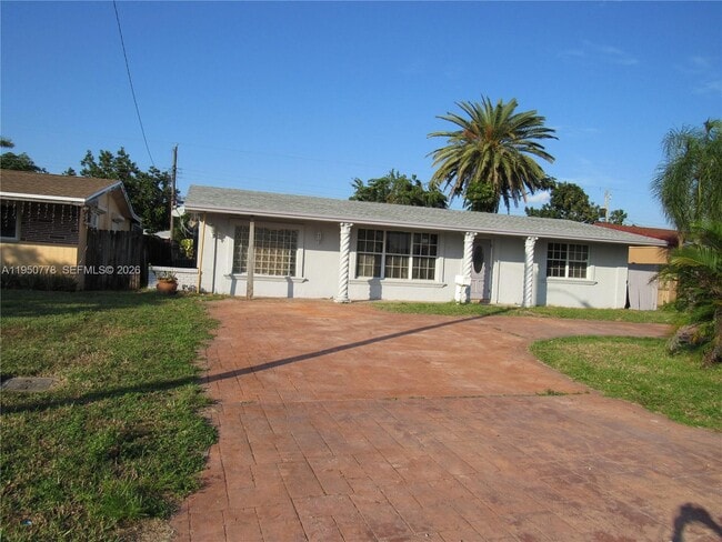 7913 Ramona St in Miramar, FL - Building Photo - Building Photo