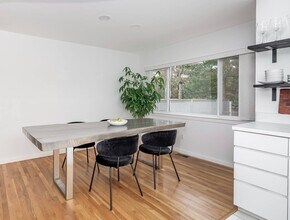 43 Wooded Oak Ln in East Hampton, NY - Building Photo - Building Photo