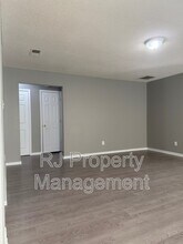 4817 Royal Run Dr in Memphis, TN - Building Photo - Building Photo