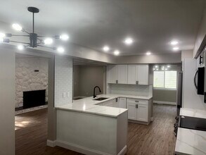 29621 Fernhill Dr in Farmington Hills, MI - Building Photo - Building Photo