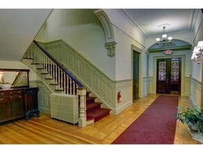 45 Ayrault St-Unit -9 in Newport, RI - Building Photo - Building Photo