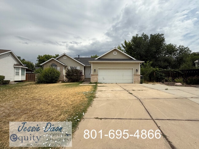 property at 108 W Oaks Dr