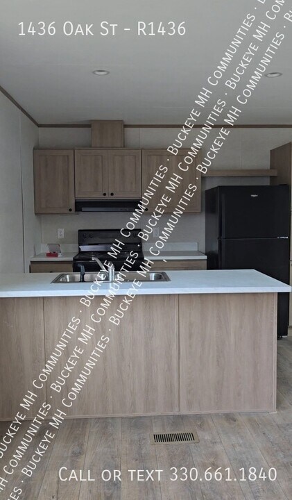 1436 Oak St in Aberdeen, OH - Building Photo