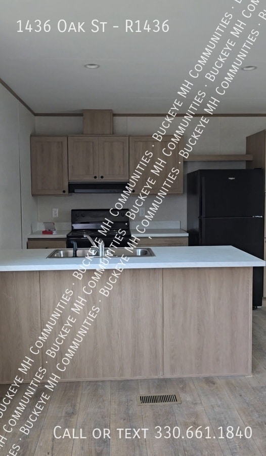 property at 1436 Oak St