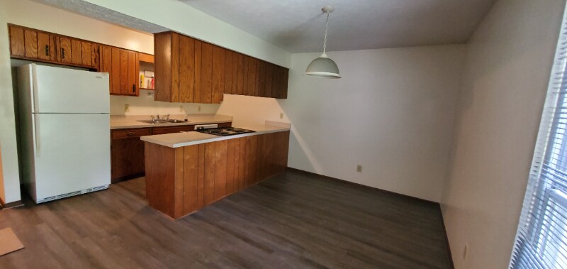 309 Schrock Rd in Worthington, OH - Building Photo
