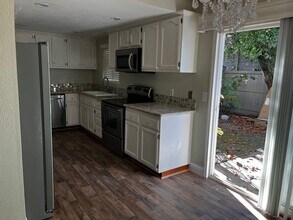 6203 Ackland Ct in Citrus Heights, CA - Building Photo - Building Photo