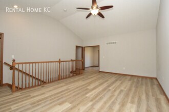 23520 W 73rd Terrace in Shawnee, KS - Building Photo - Building Photo