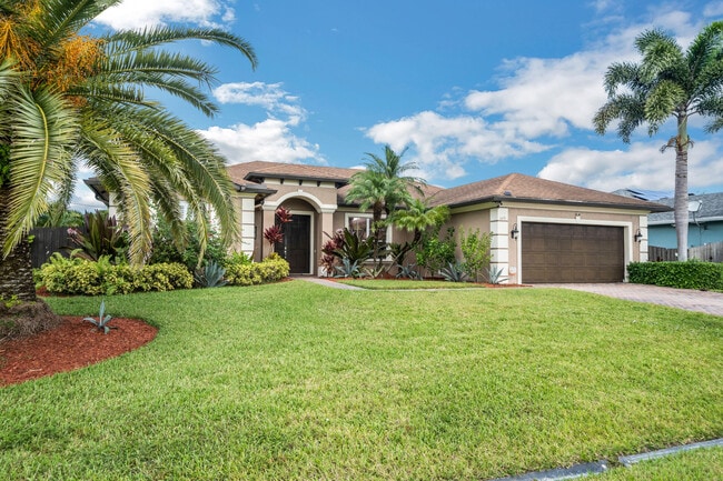 property at 1691 SW Crawford Ave