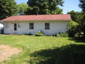 7390 Warwick Ave in Reynoldsburg, OH - Building Photo - Building Photo