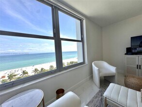 2899 Collins Ave, Unit 1013 in Miami, FL - Building Photo - Building Photo