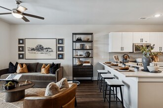 Lakeview at the Gates of Prosper in Prosper, TX - Foto de edificio - Building Photo