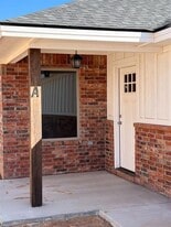 1407 17th St, Unit A in Shallowater, TX - Building Photo