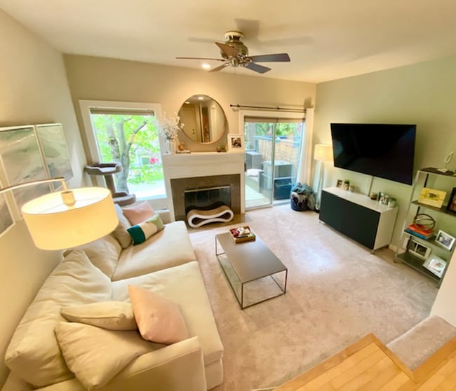 property at 301 W Raye St