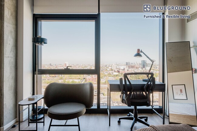 225 N Elizabeth St in Chicago, IL - Building Photo - Building Photo