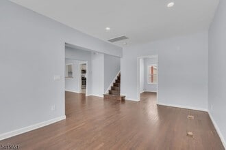 323 Van Houten Ave in Passaic, NJ - Building Photo - Building Photo