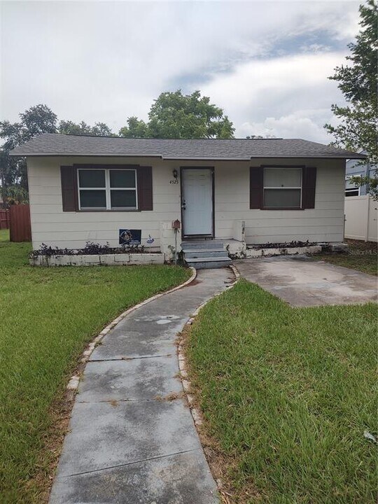 4525 Emerson Ave S in St. Petersburg, FL - Building Photo