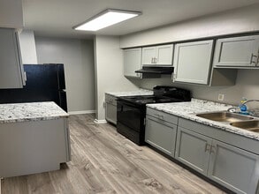 The Dawn Run Apartments in Lexington, KY - Foto de edificio - Building Photo
