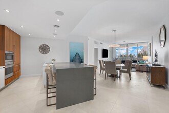 701 S Fort Lauderdale Beach Blvd in Fort Lauderdale, FL - Building Photo - Building Photo