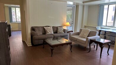 1111 Arlington Blvd, Unit 720 in Arlington, VA - Building Photo - Building Photo