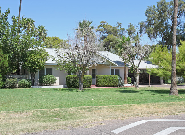 36 W Pasadena Ave in Phoenix, AZ - Foto de edificio - Building Photo