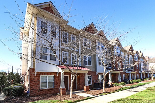 2664 Weddington Ave in Charlotte, NC - Building Photo - Building Photo