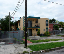 944 NW 6th St Apartments