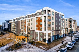 Emerald Place in Sherwood Park, AB - Building Photo