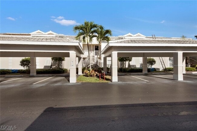 1345 Sweetwater Cove in Naples, FL - Building Photo - Building Photo