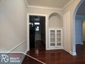 542 W Surf St, Unit N2 in Chicago, IL - Building Photo - Building Photo