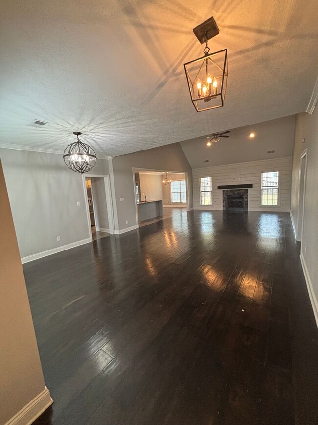 32 Nathan Dr in Jackson, TN - Building Photo - Building Photo