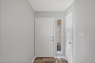 1002 Crested Point Dr in College Station, TX - Building Photo - Building Photo