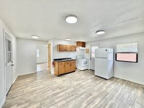 425 S Jackson St in Janesville, WI - Building Photo - Building Photo