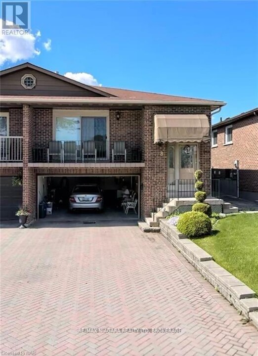 78 Ashburn Crescent in Vaughan, ON - Building Photo